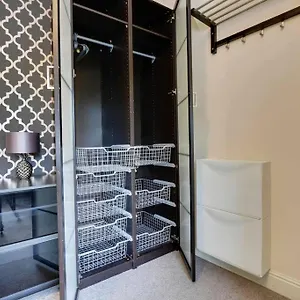 modern-studio-apartment-vibrant-abbeydale-rd-pet.yorkshirehotels.net/